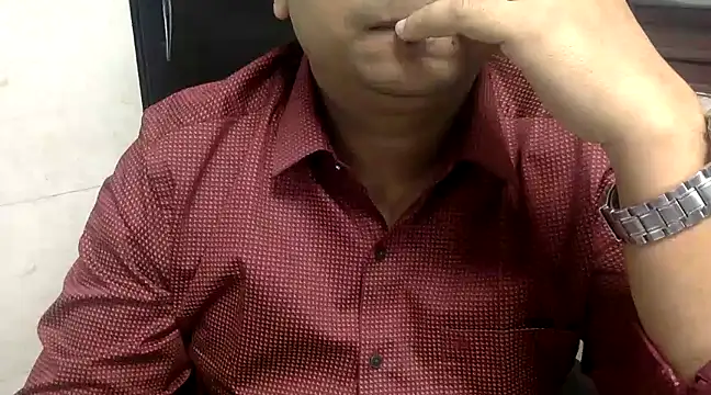 simpleguy1011 online show from December 12, 2024, 4:21 pm