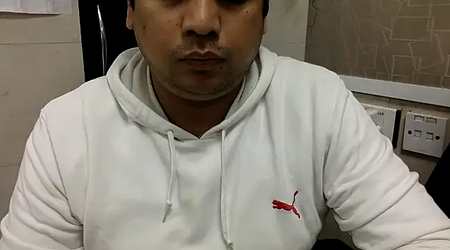 simpleguy1011 online show from December 25, 2024, 3:49 pm