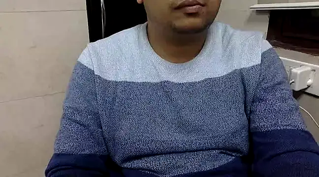 simpleguy1011 online show from February 8, 2025, 2:27 pm