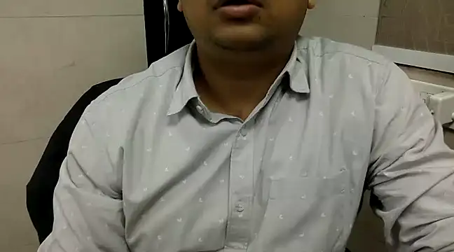 simpleguy1011 online show from February 19, 2025, 3:49 pm
