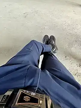 bananadick     online show from December 31, 2024, 8:48 am