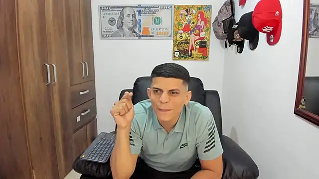 Snapshot of boss_of_cash chatting on September 27, 2025, 2:05 am boss of cash online show from September 27, 2025, 2:05 am