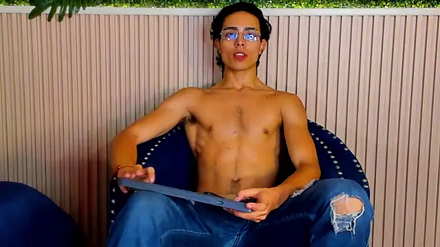 JoshRashfordd online show from October 6, 2025, 5:38 am