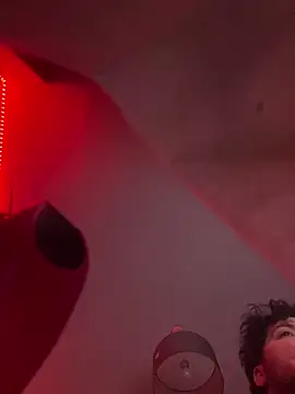 ouiiii27 online show from December 12, 2024, 5:31 am