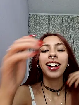 Jazmin-Cerezita online show from November 6, 2025, 4:57 am