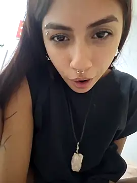 Jazmin-Cerezita online show from February 26, 2026, 1:37 am