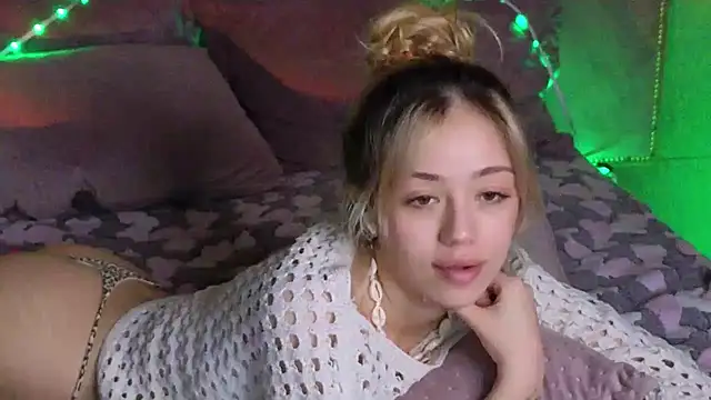 STELLA RICH online show from March 16, 2025, 12:34 am