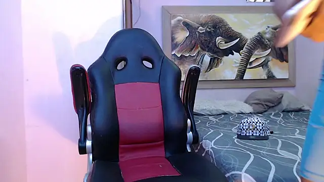 mr stiven  online show from March 2, 2025, 2:19 am