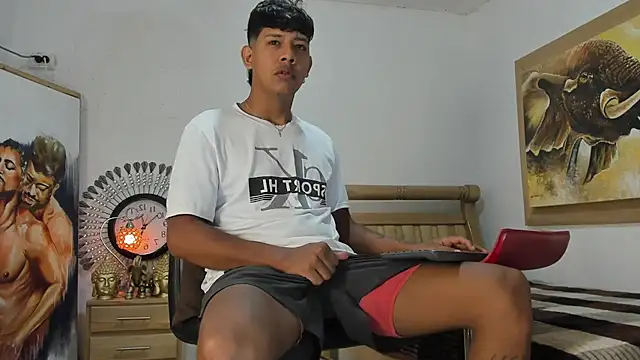 mr stiven  online show from April 8, 2026, 3:17 am