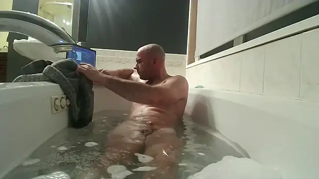 Nickj630 online show from December 2, 2025, 2:17 am