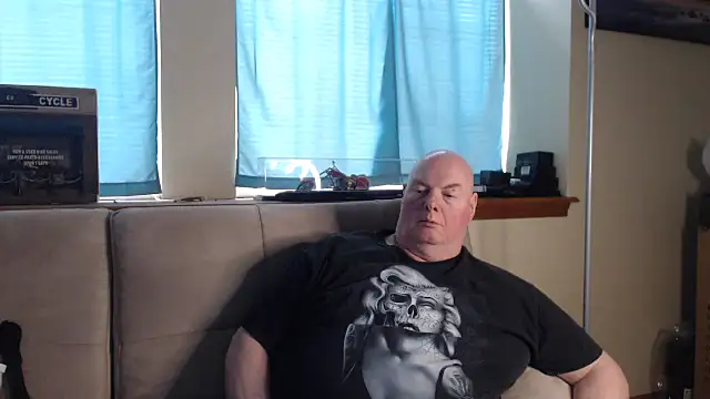 harley99574 online show from February 6, 2026, 7:39 pm