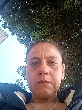 sasi luna online show from October 23, 2025, 1:10 pm