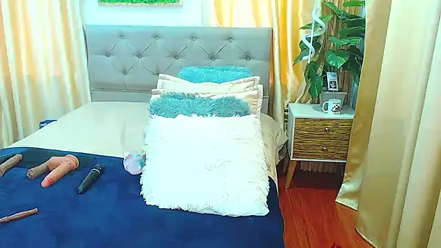 sasi luna online show from January 10, 2026, 2:52 pm