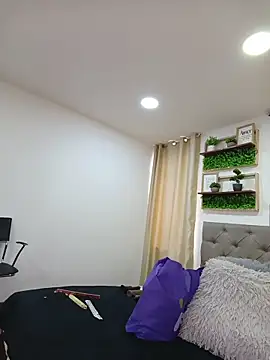 sasi luna online show from February 20, 2026, 3:45 pm