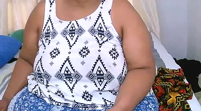 Snapshot of Bbw255 chatting on March 2, 2025, 12:01 pm Bbw255 online show from March 2, 2025, 12:01 pm