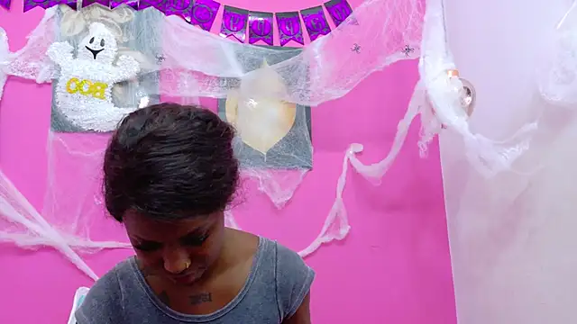 kinkyandsavage online show from October 27, 2025, 7:40 pm