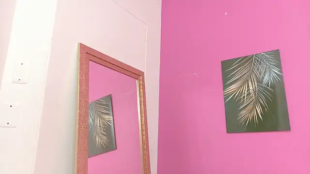 kinkyandsavage online show from November 15, 2025, 7:32 pm