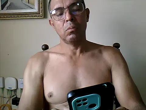 Alex011277 online show from October 1, 2025, 12:11 pm