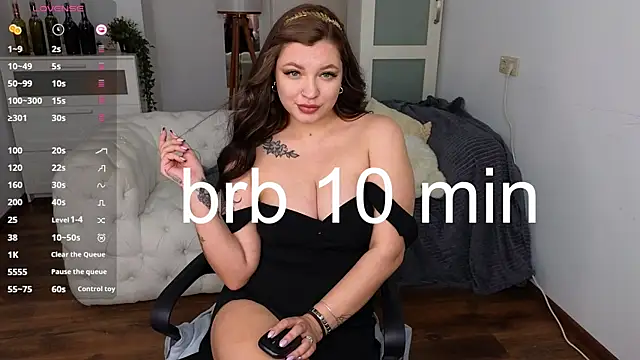 Snapshot of KAREN_NIX chatting on December 22, 2024, 12:39 am KAREN NIX online show from December 22, 2024, 12:39 am