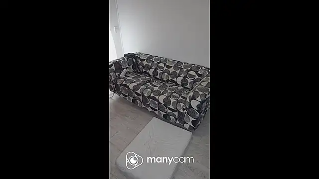 Snapshot of lunaxxxtreme chatting on September 21, 2025, 2:51 pm lunaxxxtreme online show from September 21, 2025, 2:51 pm