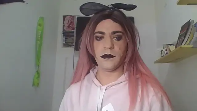 Snapshot of lunaxxxtreme chatting on November 4, 2025, 12:54 am lunaxxxtreme online show from November 4, 2025, 12:54 am