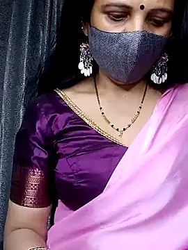 Snapshot of sexy_bhabhi69 chatting on February 26, 2025, 4:45 pm sexy bhabhi69 online show from February 26, 2025, 4:45 pm