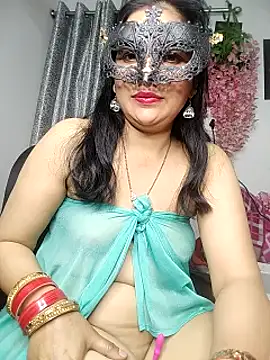 Snapshot of sexy_bhabhi69 chatting on March 5, 2025, 7:49 pm sexy bhabhi69 online show from March 5, 2025, 7:49 pm