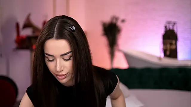 Jenna Day online show from April 5, 2026, 7:27 am