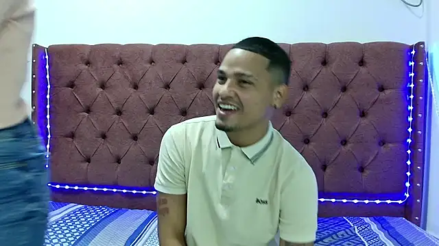 lau hotfox online show from January 31, 2025, 1:33 am