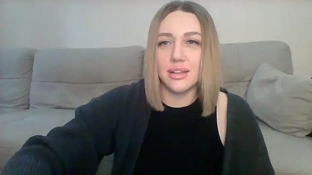 VickyLove047 online show from February 10, 2025, 7:15 am