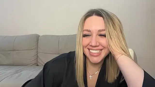 VickyLove047 online show from October 4, 2025, 8:45 am