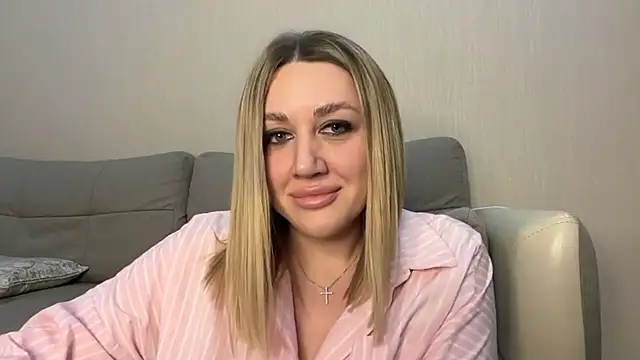 VickyLove047 online show from October 6, 2025, 6:16 pm