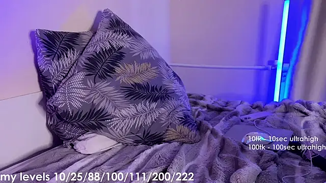  xxtina online show from February 22, 2026, 11:20 am