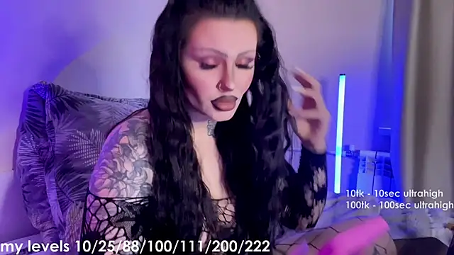  xxtina online show from March 11, 2026, 12:00 pm