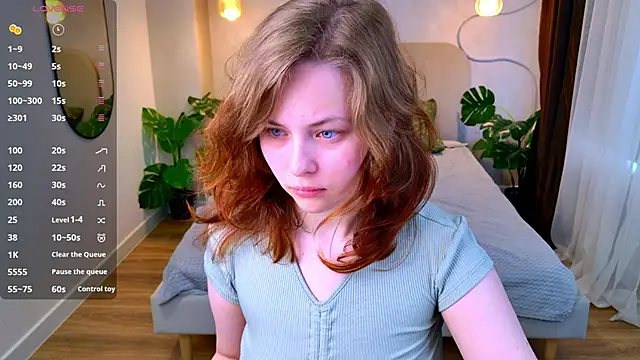 DarkErica online show from April 7, 2026, 1:33 pm