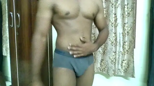 Snapshot of freaok_t chatting on November 6, 2025, 8:37 am freaok t online show from November 6, 2025, 8:37 am