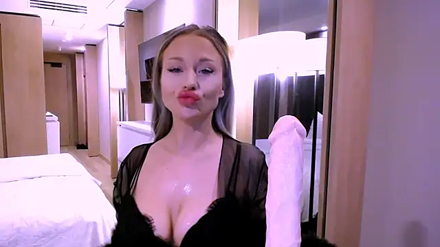 Snapshot of project_barbara chatting on December 28, 2024, 8:05 am project barbara online show from December 28, 2024, 8:05 am
