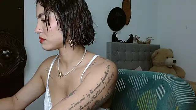 Snapshot of Sexy_Lia_ chatting on June 10, 2026, 1:50 am Sexy Lia online show from June 10, 2026, 1:50 am