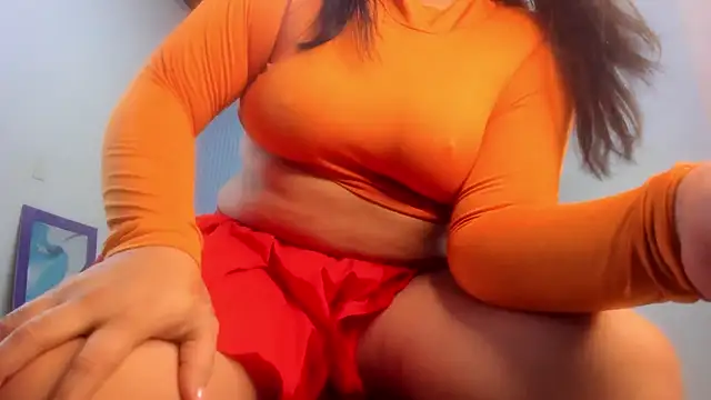 Snapshot of Danniela18_ chatting on March 18, 2025, 3:42 pm Danniela18 online show from March 18, 2025, 3:42 pm