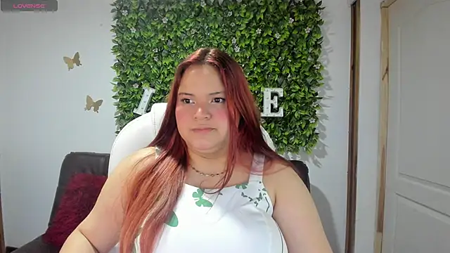 Snapshot of melanie_hh chatting on February 21, 2025, 4:29 am melanie hh online show from February 21, 2025, 4:29 am