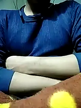 Snapshot of indboyfuc chatting on January 17, 2025, 9:28 pm indboyfuc online show from January 17, 2025, 9:28 pm