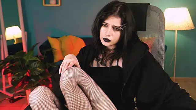 JadeCastle  online show from April 18, 2026, 7:07 pm