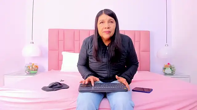 hotmature1 online show from December 4, 2025, 11:41 am