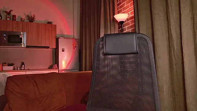 Cristmass princess online show from October 2, 2025, 8:05 pm