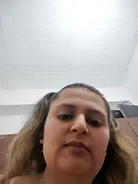 Miss balloonsmila online show from December 26, 2024, 8:32 pm