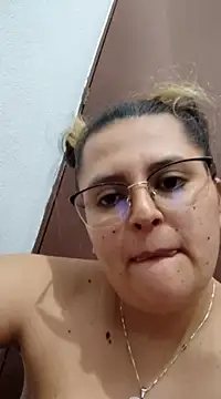 Miss balloonsmila online show from January 4, 2025, 2:56 am