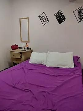 Miss balloonsmila online show from February 19, 2025, 9:47 pm