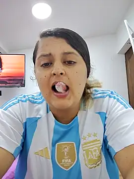 Miss balloonsmila online show from November 20, 2025, 3:28 am