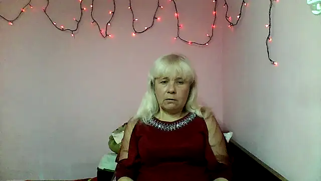 sakura blonde online show from March 3, 2026, 5:41 pm