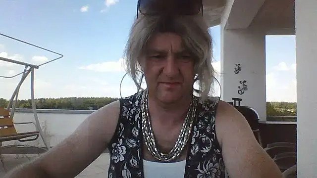 Snapshot of sexynadinets89 chatting on June 19, 2026, 10:52 am sexynadinets89 online show from June 19, 2026, 10:52 am